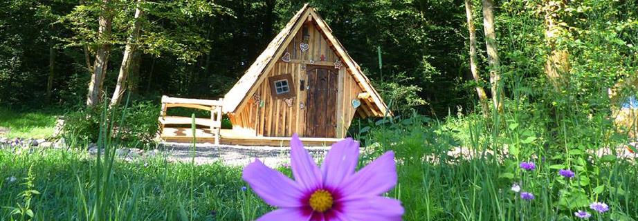 Atypical accommodations of the Campsite Les Castors in Alsace: rental of atypical wooden huts