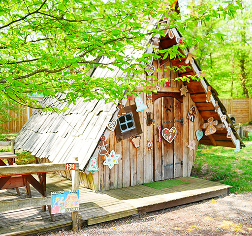 Atypical Wooden Hut of the Witch: rental of atypical accommodations in Alsace