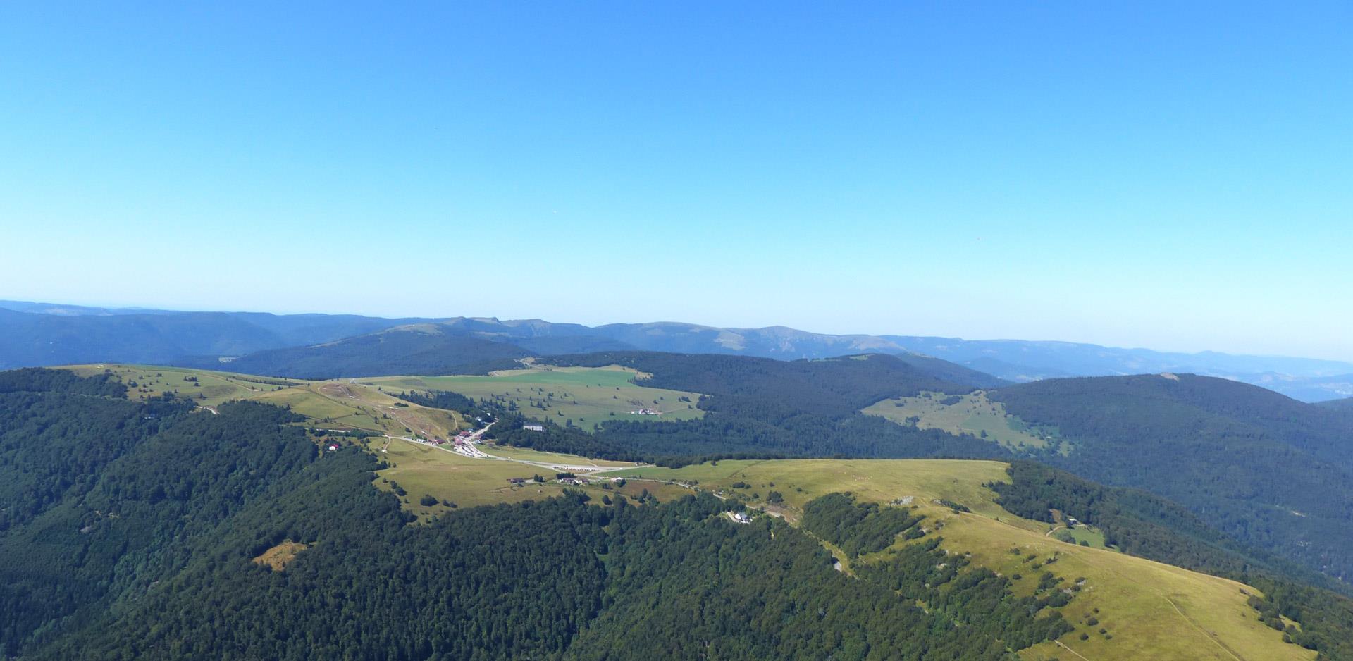 Le camping les Castors en Alsace est situé au pied des Vosges