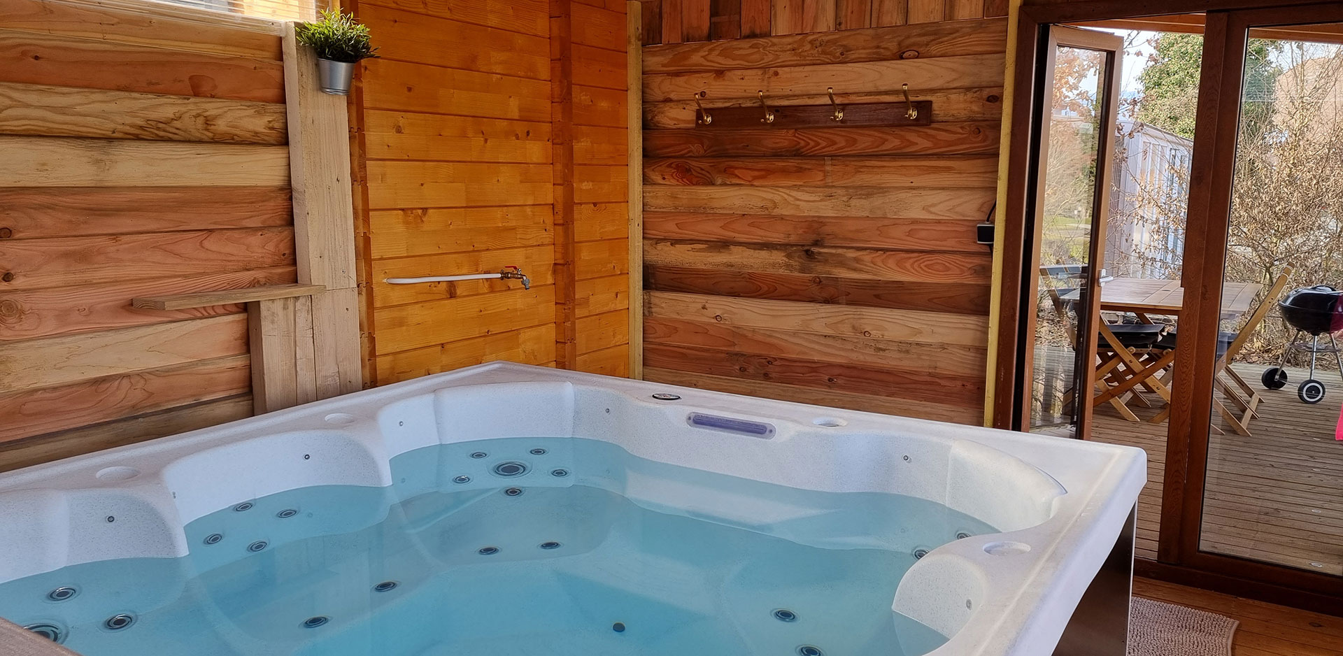 Spa cottage pour 4 ou 6 personnes spa