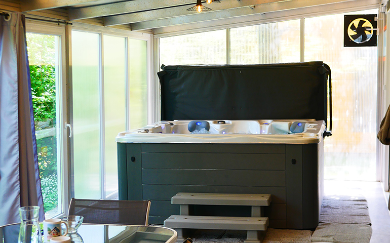 Location spa mobil-home Container luxe et SPA au pied du Massif des Vosges