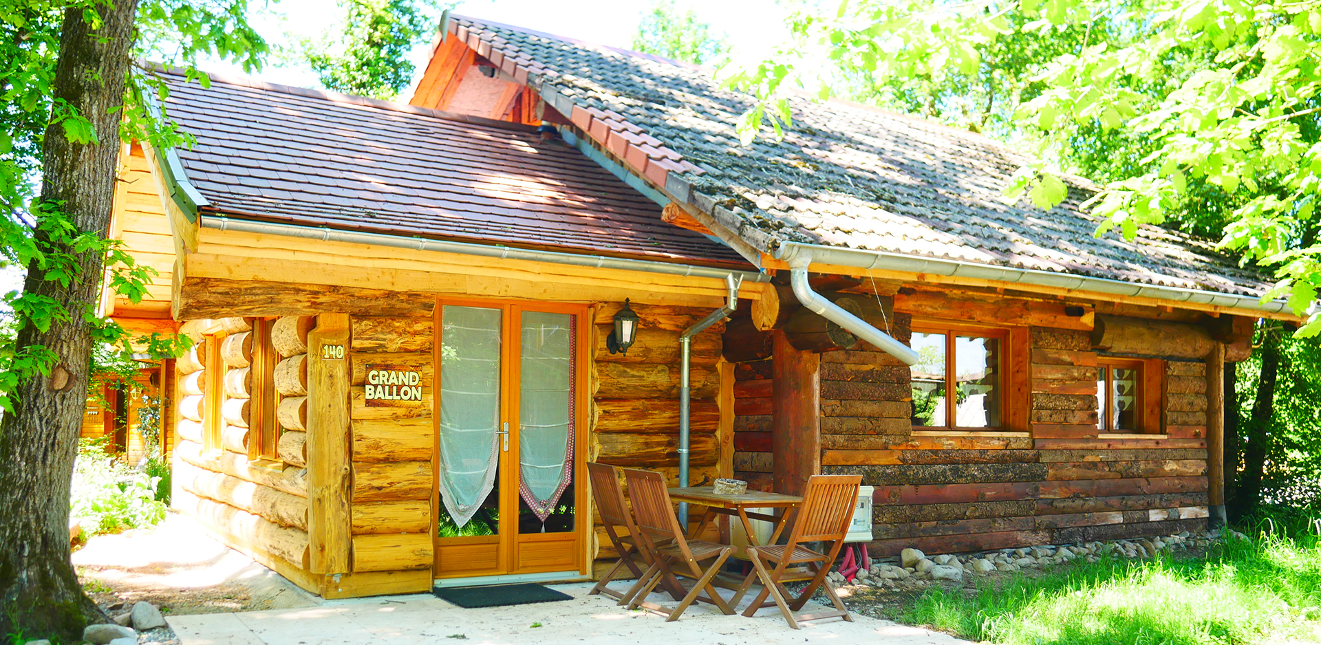 Baumstamm-Chalet zur Ferienmiete im Elsass