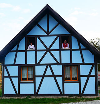 Mobil-home Container SPA et Sauna en location pour un hébergement en Alsace, au camping les Castors