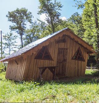 Hütte Hänsel, originelle Mietunterkunft im Elsass auf dem Campingplatz Les Castors