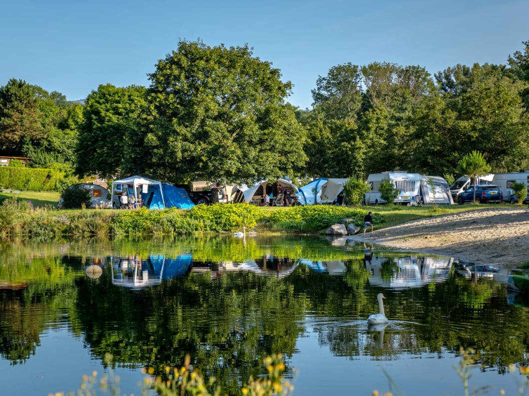 dc8529229d149f888be8f10d55e4716a68995645