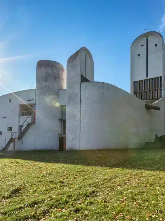 ronchamp chapelle lecorbusier